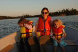 Mother+with+two+girls+on+boat