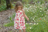 Girl+picking+wildflowers