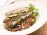 Razor+Clams+with+Stewed+Tomatoes+Garlic+and+Olives