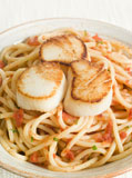 Seared+Scallops+with+Chilli+and+Tomato+Spaghetti