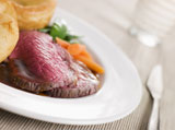 Roast+Topside+of+British+Beef+with+Yorkshire+Pudding+and+Vegetables