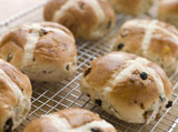 Hot+Cross+Buns+on+a+cooling+rack