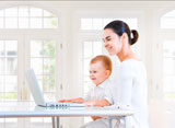 Mother+and+baby+using+laptop