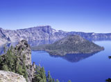 Panoramic+view+of+a+lake%2C+Crater+Lake+National+Park%2C+Oregon%2C+USA