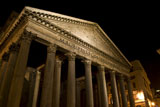 famous+roman+temple+the+Pantheon+in+Rome+at+night+
