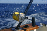Big+game+obat+fishing+in+deep+sea+on+boat