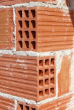 brick+corner+edge+red+construction+clay+bricks+hollow+airbrick