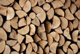 Cut+firewood+stack+logs+as+pattern+background