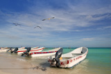 Mayan+Riviera+Mexico+Puerto+Morelos+beach+boats+turquoise+Caribbean+sea