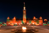 Winter+view+of+Canada%27s+Parliament+buildings+with+Eternal+Flame.