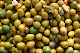 olives+in+pickling+brine+pattern+background+texture+in+market