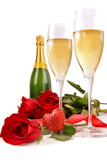 Champagne+glasses+with+red+roses+and+little+heart