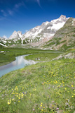 Mountain+scenic%3A+Lac+Combal%2C+Val+Veny%2C+Courmayeur%2C+Italy