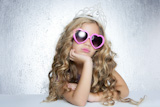 fashion+victim+little+princess+girl+humor+portrait+crown+and+hearth+shape+glasses