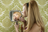 Retro+mirror+makeup+woman+lipstick+vintage+wallpaper