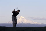 Golfing+with+View+of+Mount+Hood