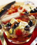 Close-up+of+a+bowl+of+mixed+vegetables+feta+cheese+salad