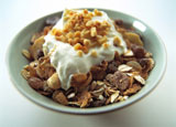 Close-up+of+granola+with+yogurt