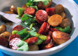 Close-up+of+chorizo+with+potatoes+in+a+bowl