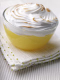 Close-up+of+a+bowl+of+lemon+meringue+pie+on+a+napkin