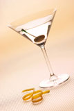 Martini+with+olive+and+twist+an+2